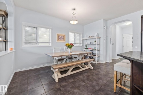 7020 22 Avenue Sw, Edmonton, AB - Indoor