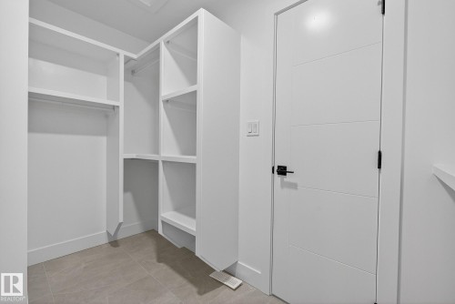 166 Caledon Crescent, Spruce Grove, AB - Indoor With Storage