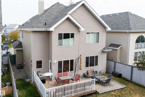 520 Stewart Crescent, Edmonton, AB - Outdoor With Exterior