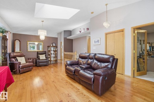 8 9731 174 Street, Edmonton, AB - Indoor Photo Showing Living Room