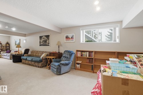 8 9731 174 Street, Edmonton, AB - Indoor