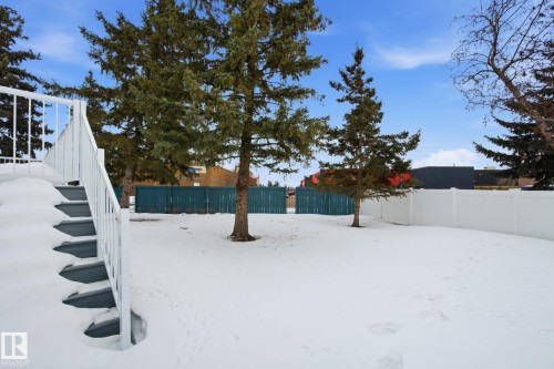 8 9731 174 Street, Edmonton, AB - Outdoor