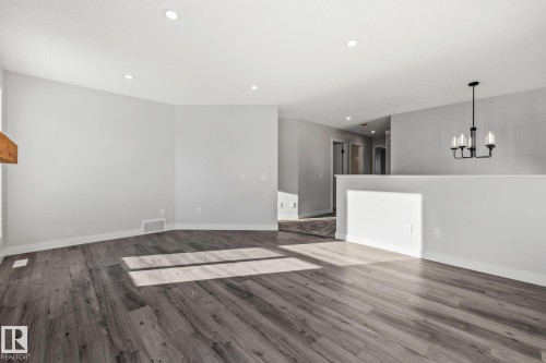 69 Hamilton Crescent, St. Albert, AB - Indoor Photo Showing Other Room