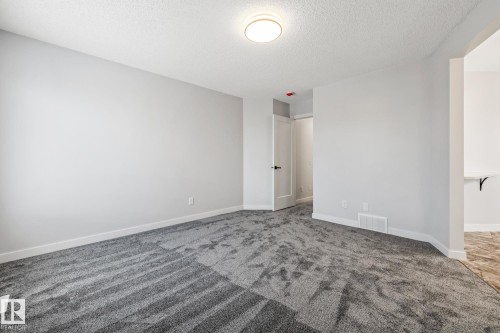 69 Hamilton Crescent, St. Albert, AB - Indoor Photo Showing Other Room