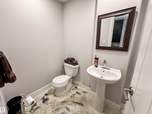 3438 West Landing, Edmonton, AB - Indoor Photo Showing Bathroom
