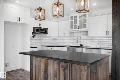 6 52019 Rge Rd 20, Rural Parkland County, AB - Indoor Photo Showing Kitchen With Upgraded Kitchen