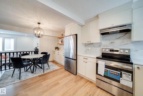 66 Akinsdale Gardens, St. Albert, AB - Indoor Photo Showing Kitchen With Stainless Steel Kitchen