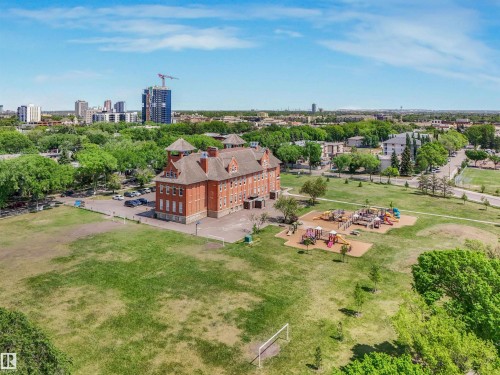 10941/10943 76 Avenue, Edmonton, AB - Outdoor With View