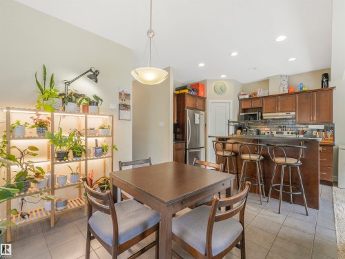 10943 76 Avenue, Edmonton, AB - Indoor Photo Showing Dining Room