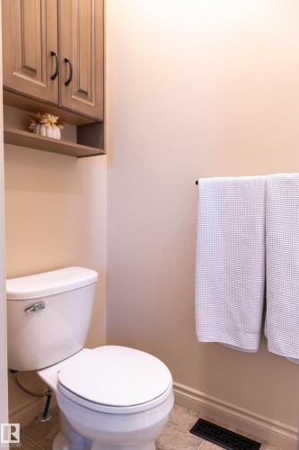 1509 14 Avenue, Cold Lake, AB - Indoor Photo Showing Bathroom