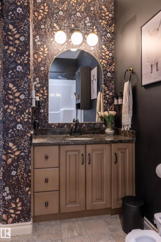 1509 14 Avenue, Cold Lake, AB - Indoor Photo Showing Bathroom