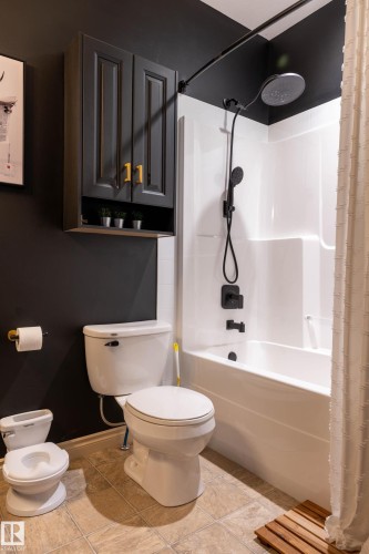 1509 14 Avenue, Cold Lake, AB - Indoor Photo Showing Bathroom