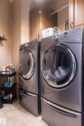 1509 14 Avenue, Cold Lake, AB - Indoor Photo Showing Laundry Room