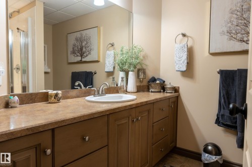 1509 14 Avenue, Cold Lake, AB - Indoor Photo Showing Bathroom