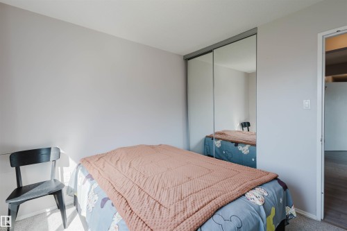 307 11415 41 Avenue, Edmonton, AB - Indoor Photo Showing Bedroom