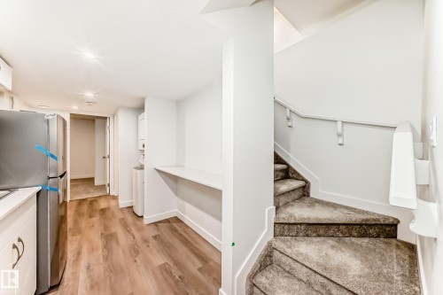 4615 177Ave, Edmonton, AB - Indoor Photo Showing Other Room