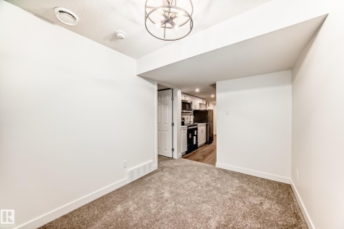 4615 177Ave, Edmonton, AB - Indoor Photo Showing Other Room
