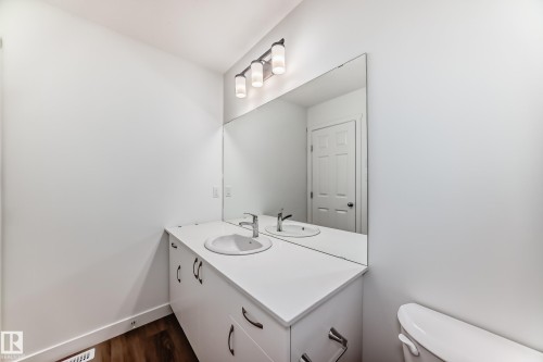 4619 177Ave, Edmonton, AB - Indoor Photo Showing Bathroom
