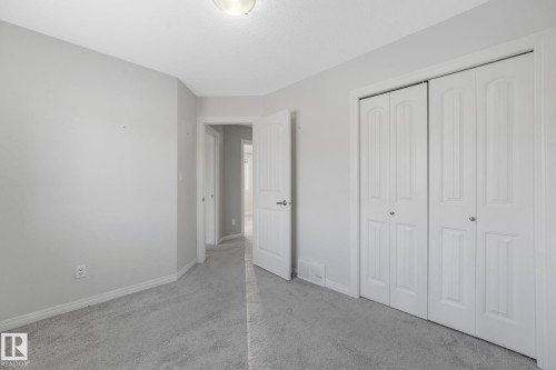 2 11813 43 Street, Edmonton, AB - Indoor