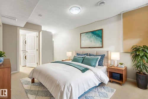 2 11813 43 Street, Edmonton, AB - Indoor Photo Showing Bedroom