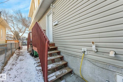 2 11813 43 Street, Edmonton, AB - Outdoor With Exterior