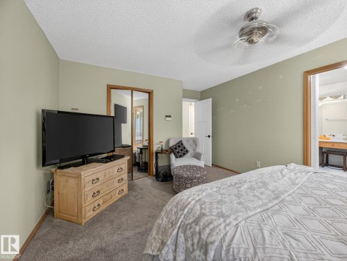 230 51350 Rge Rd 224, Rural Strathcona County, AB - Indoor Photo Showing Bedroom