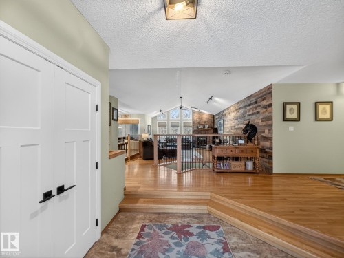 230 51350 Rge Rd 224, Rural Strathcona County, AB - Indoor Photo Showing Other Room