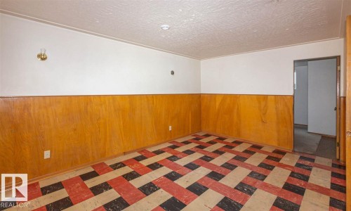 10536 76 Street, Edmonton, AB - Indoor Photo Showing Other Room