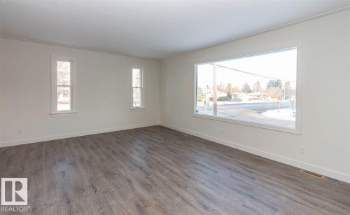 10536 76 Street, Edmonton, AB - Indoor Photo Showing Other Room