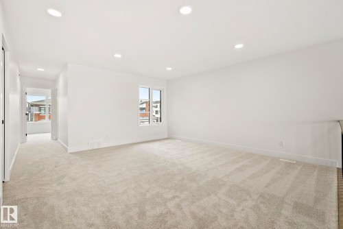 7095 Kiviaq Crescent, Edmonton, AB - Indoor Photo Showing Other Room