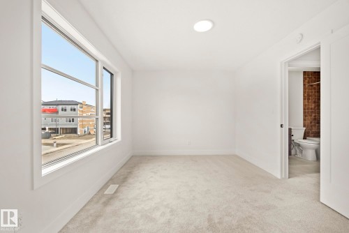 7095 Kiviaq Crescent, Edmonton, AB - Indoor Photo Showing Other Room