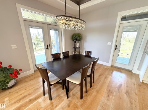 52025 Rge Road 272, Rural Parkland County, AB - Indoor Photo Showing Dining Room