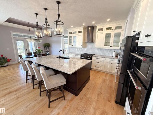 52025 Rge Road 272, Rural Parkland County, AB - Indoor Photo Showing Kitchen With Upgraded Kitchen
