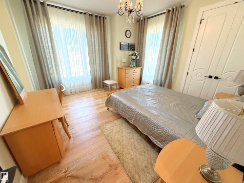 52025 Rge Road 272, Rural Parkland County, AB - Indoor Photo Showing Bedroom