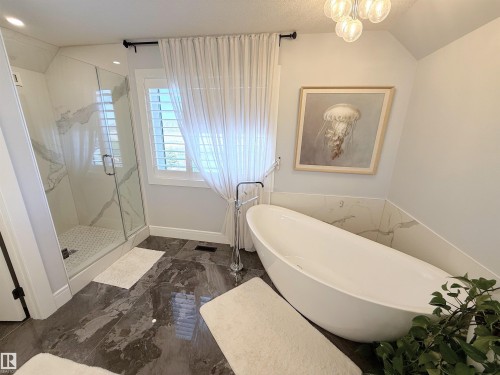 52025 Rge Road 272, Rural Parkland County, AB - Indoor Photo Showing Bathroom