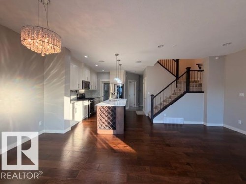 5025 53 Avenue, Calmar, AB - Indoor