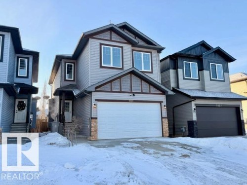 5025 53 Avenue, Calmar, AB - Outdoor With Facade