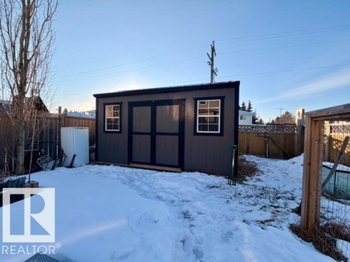 5025 53 Avenue, Calmar, AB - Outdoor
