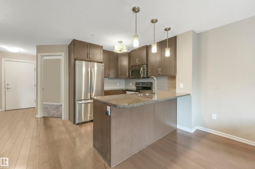 314 2203 44 Avenue, Edmonton, AB - Indoor Photo Showing Kitchen With Stainless Steel Kitchen
