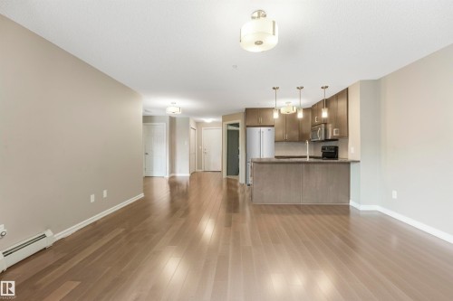 314 2203 44 Avenue, Edmonton, AB - Indoor Photo Showing Kitchen