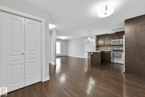 115 2207 44 Avenue, Edmonton, AB - Indoor Photo Showing Kitchen