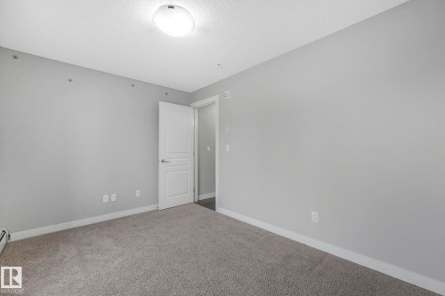 115 2207 44 Avenue, Edmonton, AB - Indoor Photo Showing Other Room
