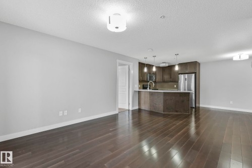 115 2207 44 Avenue, Edmonton, AB - Indoor Photo Showing Kitchen