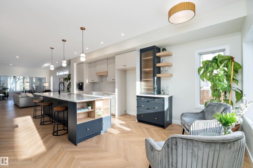 7509 Rowland Road, Edmonton, AB - Indoor