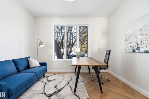 7509 Rowland Road, Edmonton, AB - Indoor Photo Showing Office