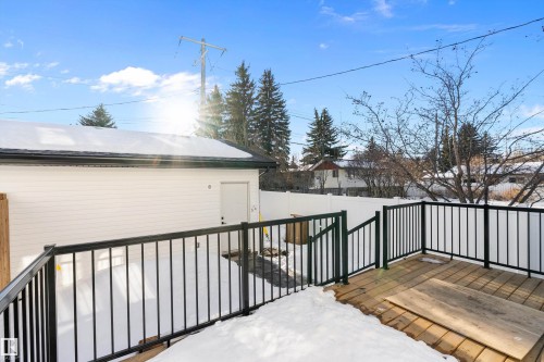 7509 Rowland Road, Edmonton, AB - Outdoor