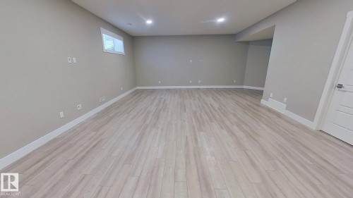 7515 173 Avenue, Edmonton, AB - Indoor