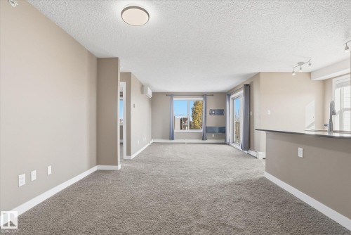 402 11803 22 Avenue, Edmonton, AB - Indoor Photo Showing Other Room