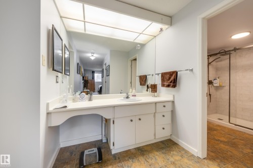 108 14810 51 Avenue, Edmonton, AB - Indoor Photo Showing Bathroom