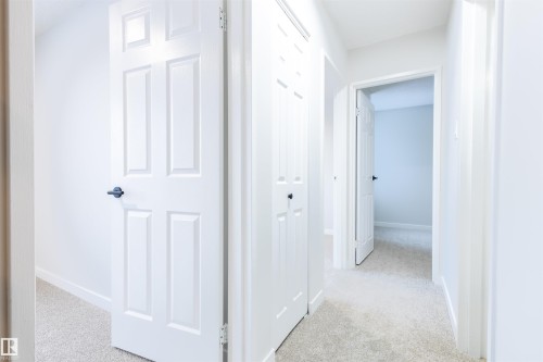 30 Amberly Court, Edmonton, AB - Indoor Photo Showing Other Room